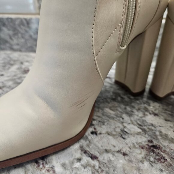 ALDO Audrella Women’s Heeled Ankle Boots White Size 6.5 - Picture 7 of 7